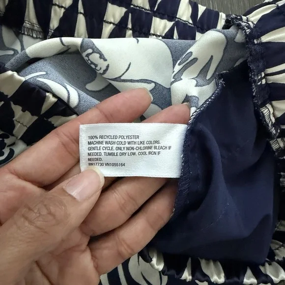 A New Day Satin Blue Beige Shorts Travel Tropical Resort Preppy Small Coastal - Picture 9 of 10